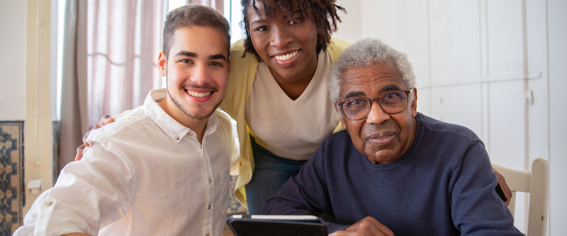 Güvenilir Eller, Mutlu Aileler